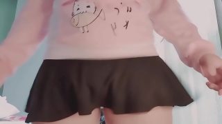 Lộ clip sex nữ sinh đeo kính show hàng mông to vãi